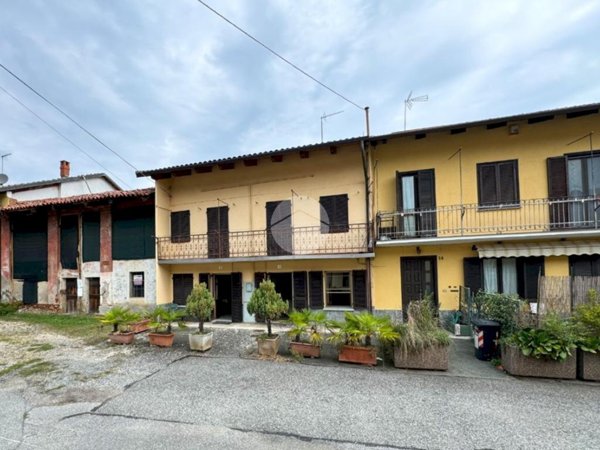 casa semindipendente in vendita a Val della Torre