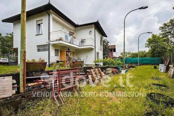 casa indipendente in vendita a Val della Torre