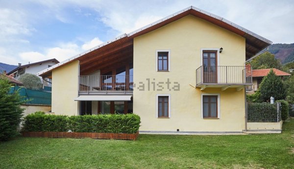 casa indipendente in vendita a Val della Torre