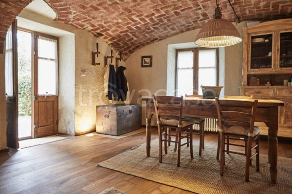casa indipendente in vendita a Val della Torre