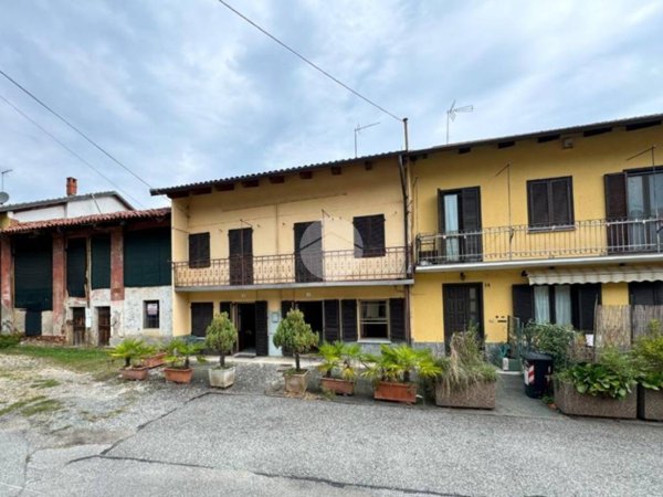 casa semindipendente in vendita a Val della Torre