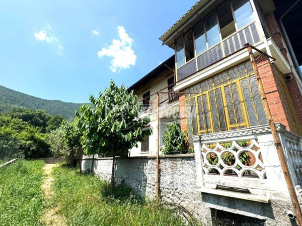 casa indipendente in vendita a Val della Torre