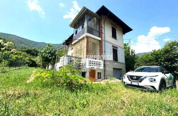 casa indipendente in vendita a Val della Torre