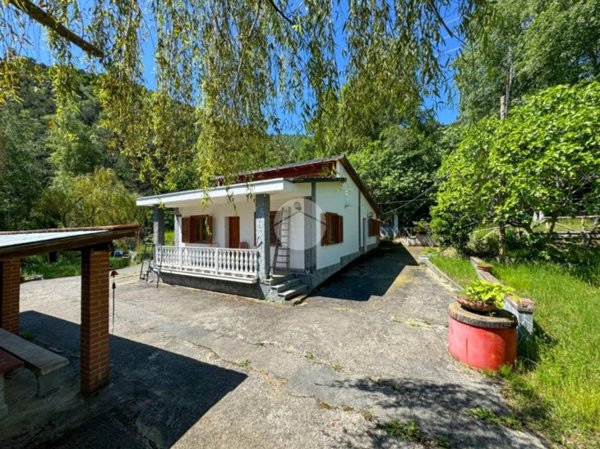 casa indipendente in vendita a Val della Torre