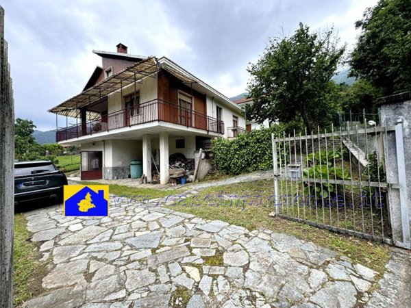 casa indipendente in vendita a Val della Torre