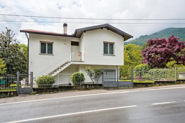 casa indipendente in vendita a Val della Torre