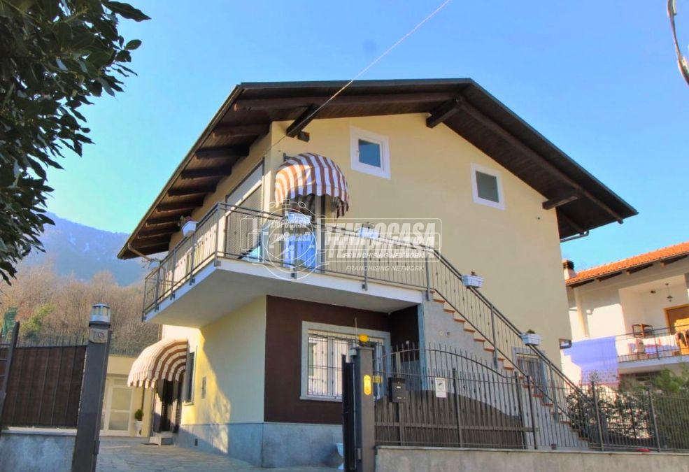 casa indipendente in vendita a Val della Torre