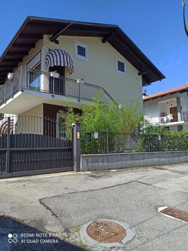 casa indipendente in vendita a Val della Torre