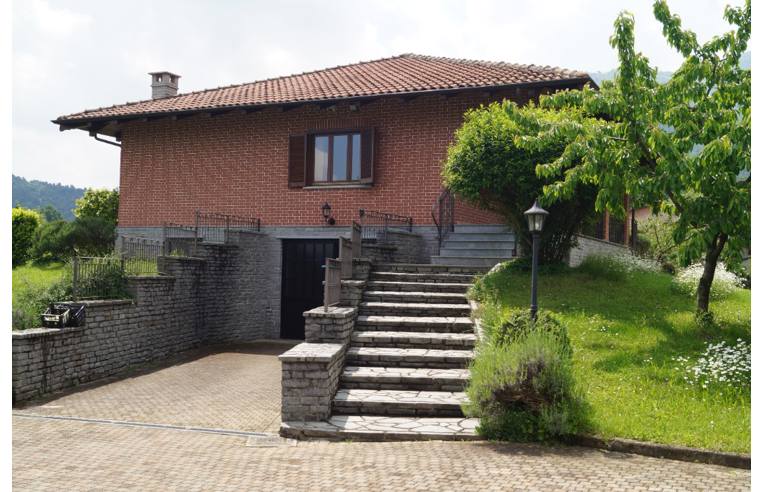 casa indipendente in vendita a Val della Torre