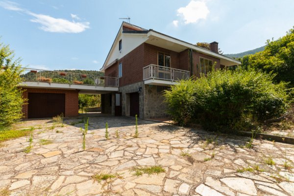 casa indipendente in vendita a Val della Torre