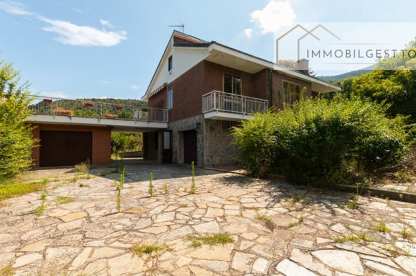 casa indipendente in vendita a Val della Torre