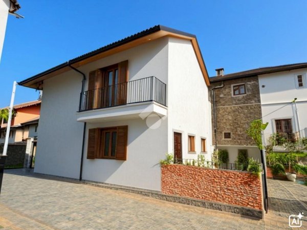 casa indipendente in vendita a Val della Torre