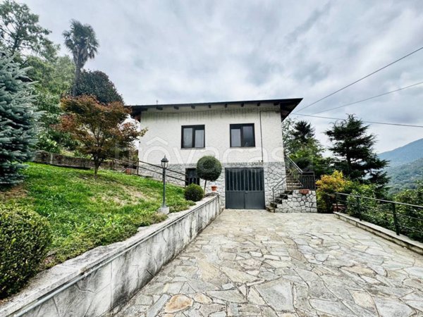 casa indipendente in vendita a Val della Torre