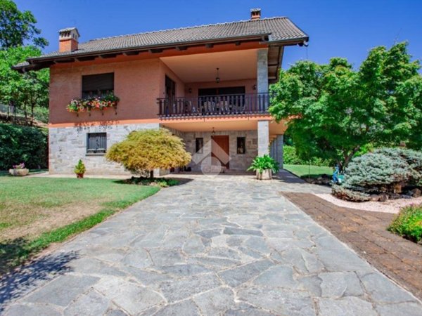 casa indipendente in vendita a Val della Torre