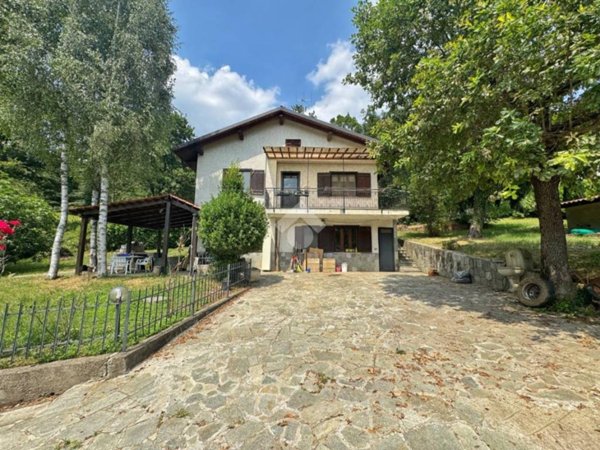 casa indipendente in vendita a Val della Torre