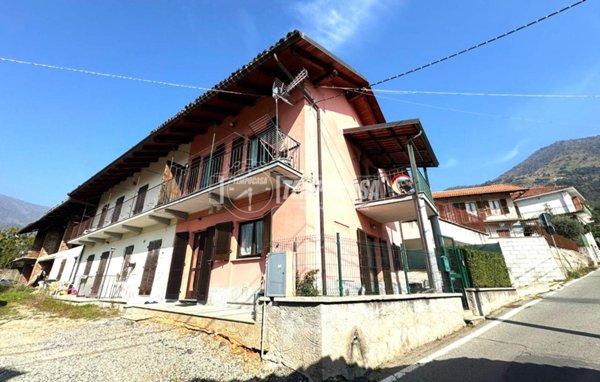 casa indipendente in vendita a Val della Torre