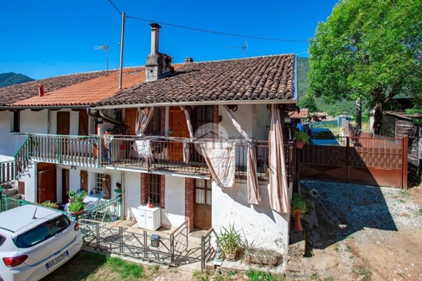 casa semindipendente in vendita a Val della Torre