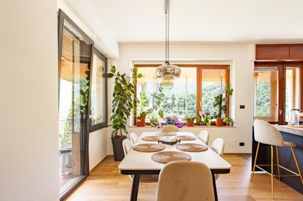 casa indipendente in vendita a Val della Torre