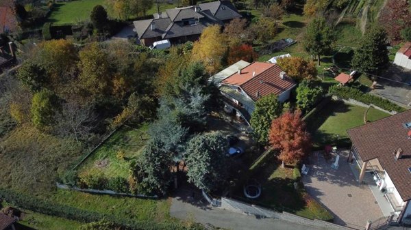 casa indipendente in vendita a Val della Torre