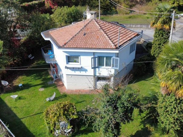casa indipendente in vendita a Val della Torre