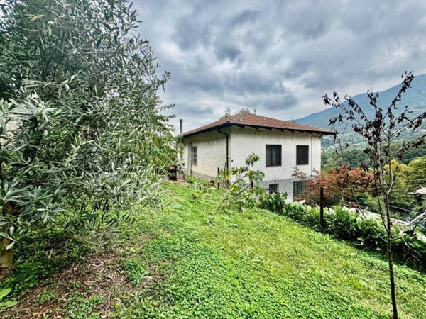 casa indipendente in vendita a Val della Torre