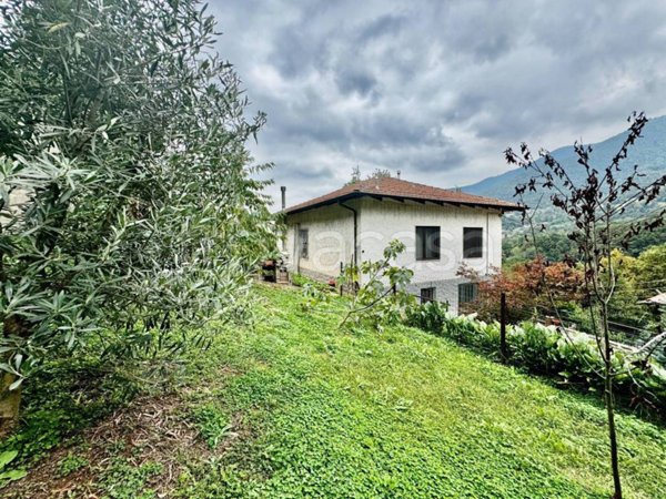 casa indipendente in vendita a Val della Torre
