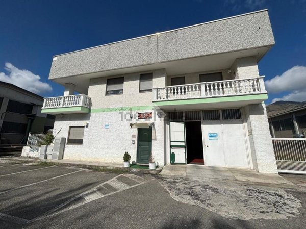 casa indipendente in vendita a Val della Torre