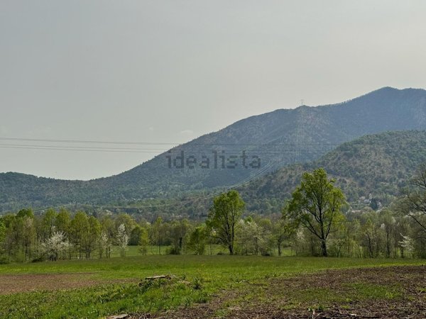 casa indipendente in vendita a Val della Torre