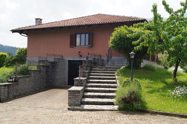 casa indipendente in vendita a Val della Torre
