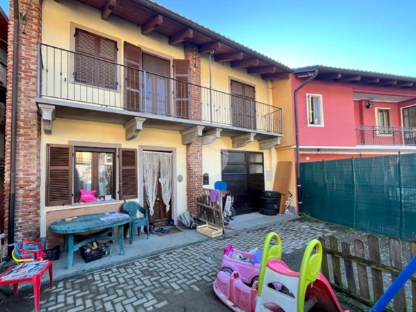 casa indipendente in vendita a Val della Torre