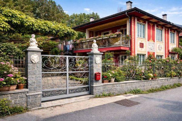 casa indipendente in vendita a Val della Torre