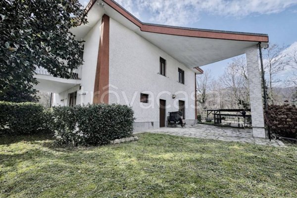 casa indipendente in vendita a Val della Torre