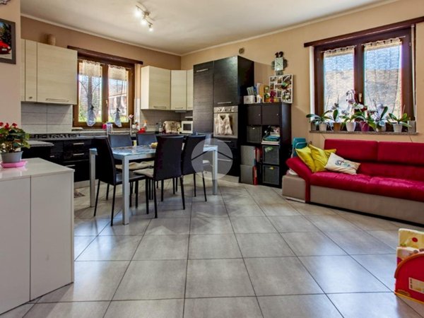 casa indipendente in vendita a Val della Torre