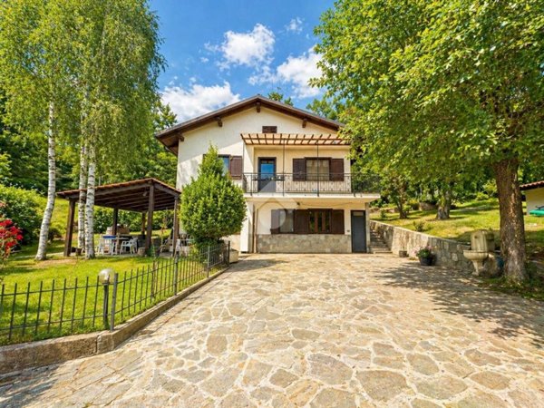 casa indipendente in vendita a Val della Torre