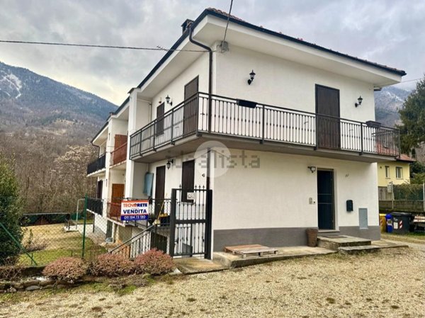 casa semindipendente in vendita a Val della Torre