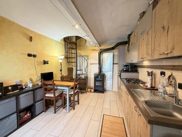 casa semindipendente in vendita a Val della Torre