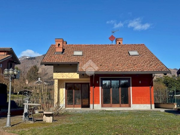 casa indipendente in vendita a Val della Torre