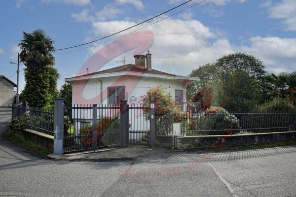 casa indipendente in vendita a Val della Torre