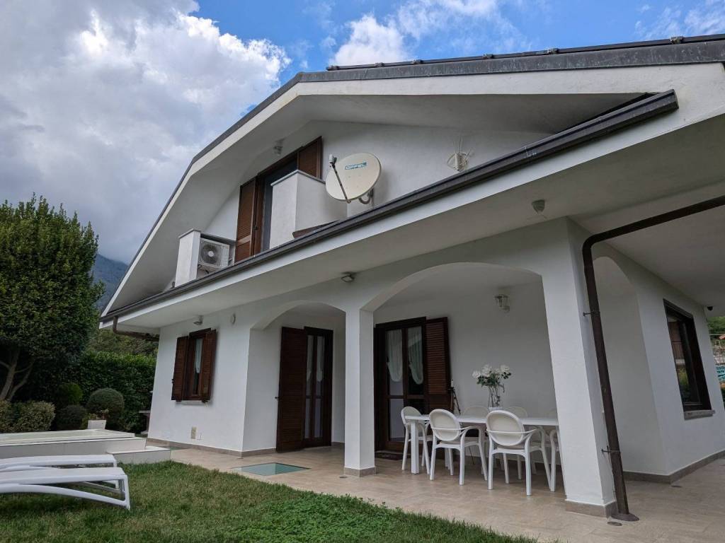 casa indipendente in vendita a Val della Torre