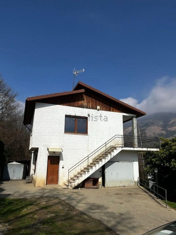 casa indipendente in vendita a Val della Torre