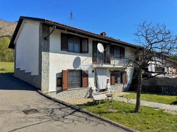 casa indipendente in vendita a Val della Torre