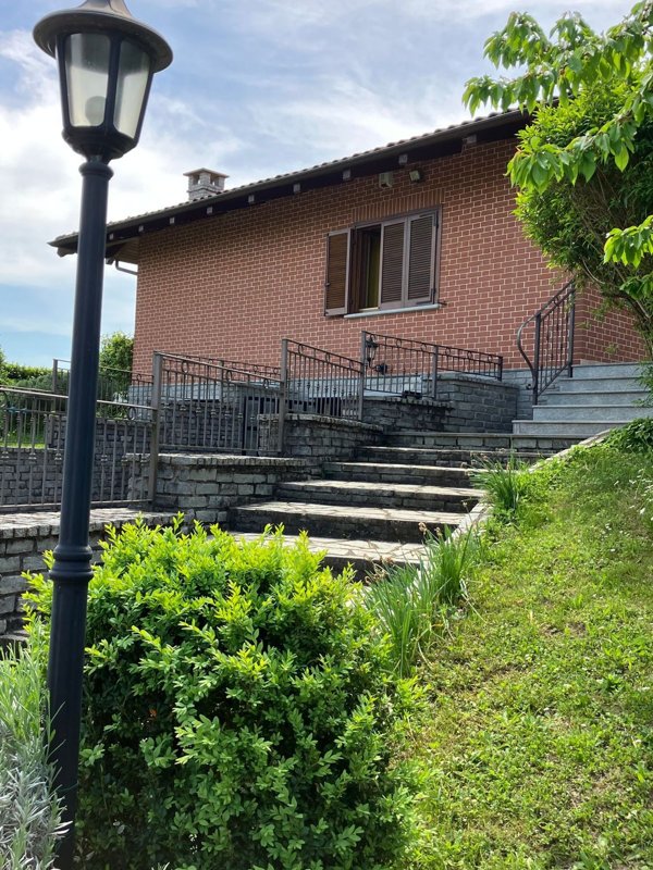 casa indipendente in vendita a Val della Torre