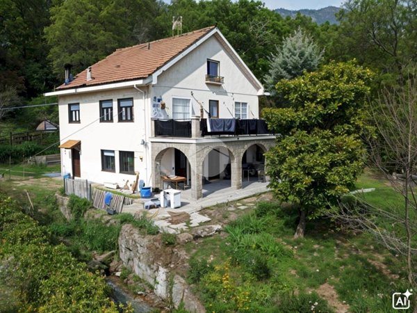 casa indipendente in vendita a Val della Torre