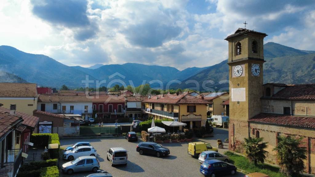 negozio in vendita a Val della Torre