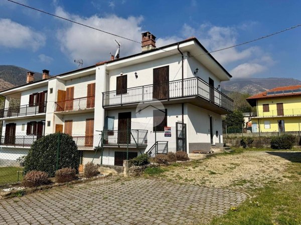 casa semindipendente in vendita a Val della Torre
