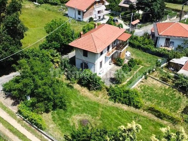 casa indipendente in vendita a Val della Torre