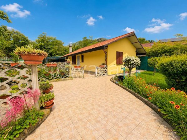 casa indipendente in vendita a Val della Torre