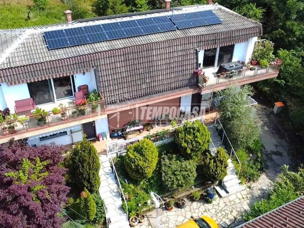 casa indipendente in vendita a Val della Torre