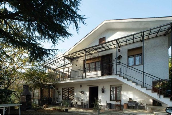 casa indipendente in vendita a Val della Torre