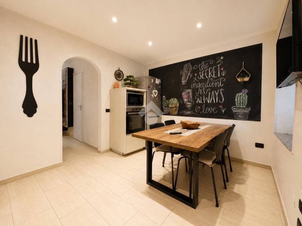 casa indipendente in vendita a Val della Torre